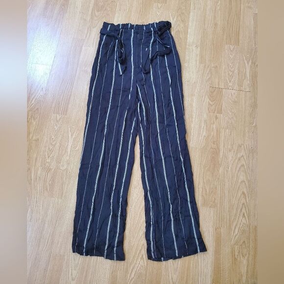 Ten Sixty Sherman Paperbag Tie Waist Pants - size Small in Black - Picture 5 of 15